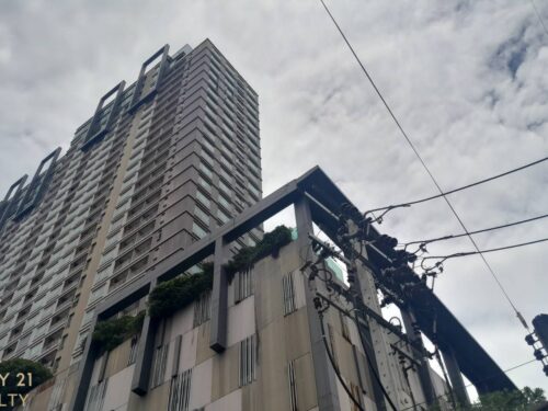 トンローの立地ながら割安な賃料設定、商業施設併設のコンドミニアム【Thru Thonglor】