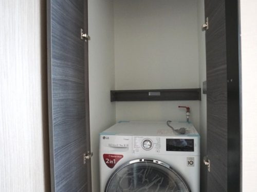 室内洗濯機置き場(居間)
